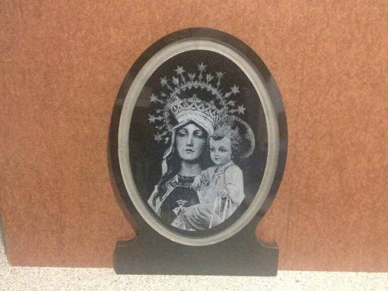 Ovalo Virgen del Carmen